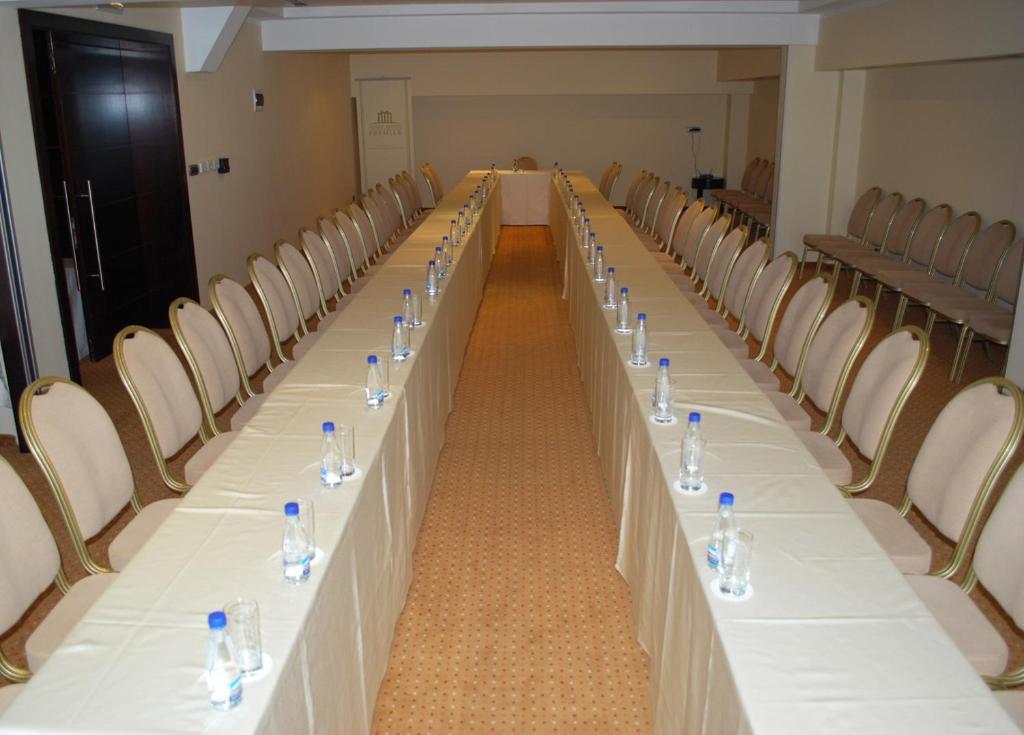 Aparthotel Premier Podgorica Affari foto